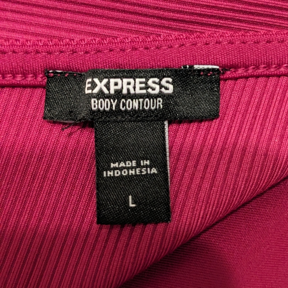 Express Body Contour Ribbed One Shoulder Crop Top - Picture 2 of 4